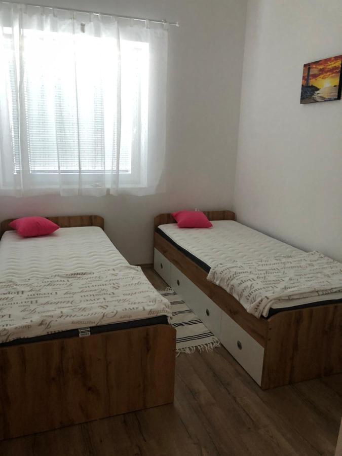 Apartmaji Meduza 2 Apartment Izola Exterior photo